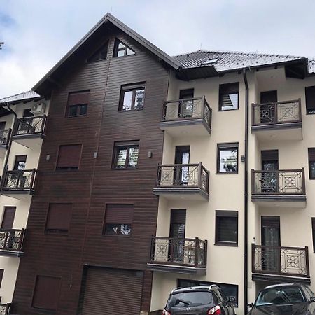 S&M Apartmani ซลาตีบอร์ ภายนอก รูปภาพ