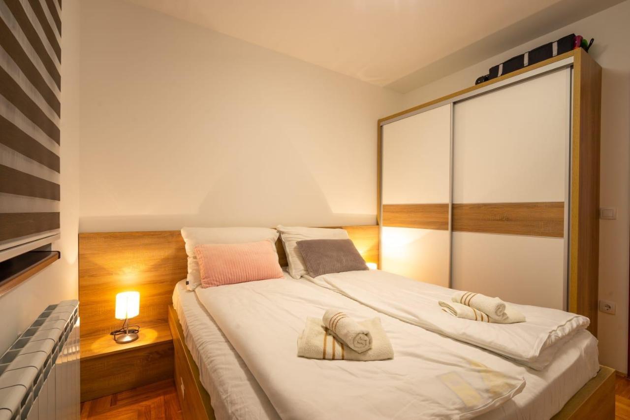 S&M Apartmani ซลาตีบอร์ ภายนอก รูปภาพ